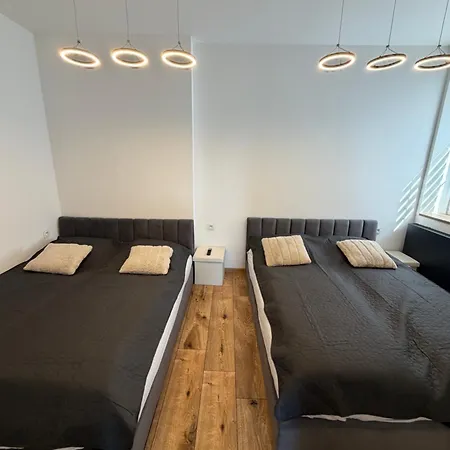 Apartman Orli *